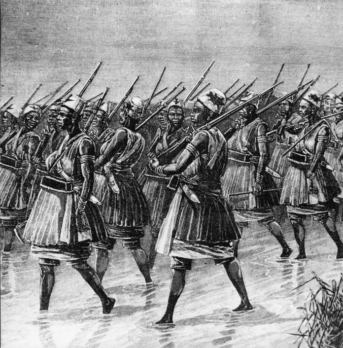 Les Agojies, ce régiment de redoutables guerrières africaines.